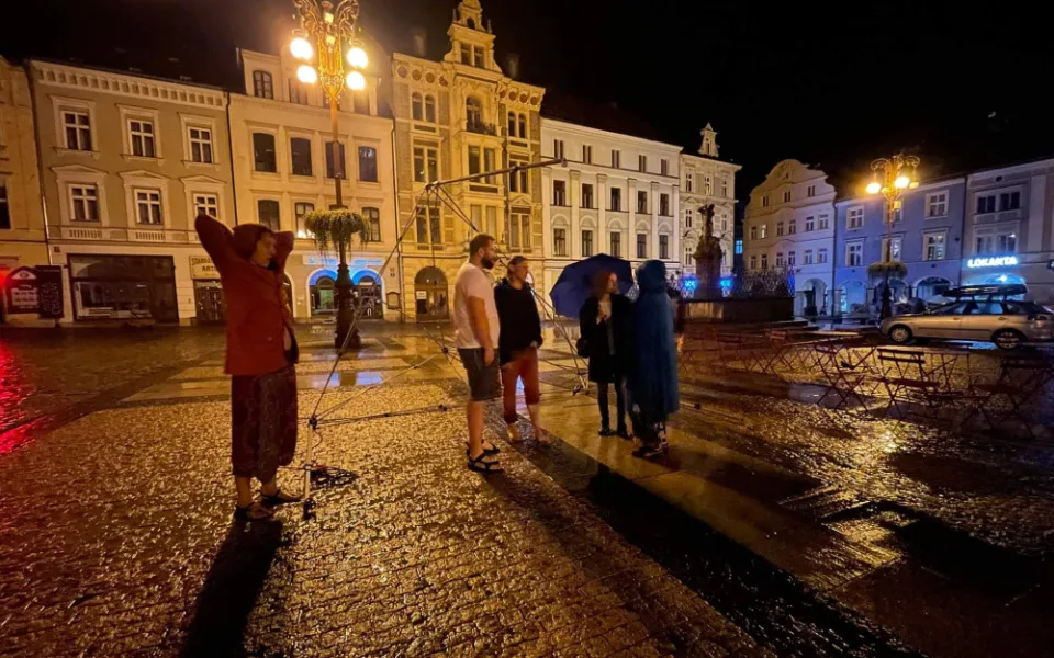 Bouře poničila stánky na náměstí