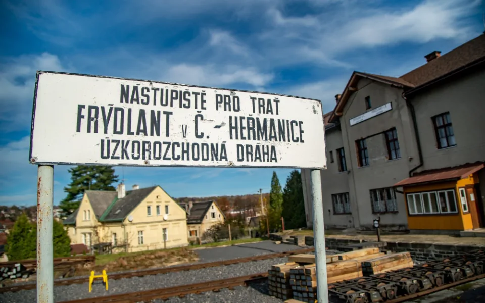 Liberecký kraj zaplatí nákup nemovitostí ve Frýdlantu, kde je železniční muzeum