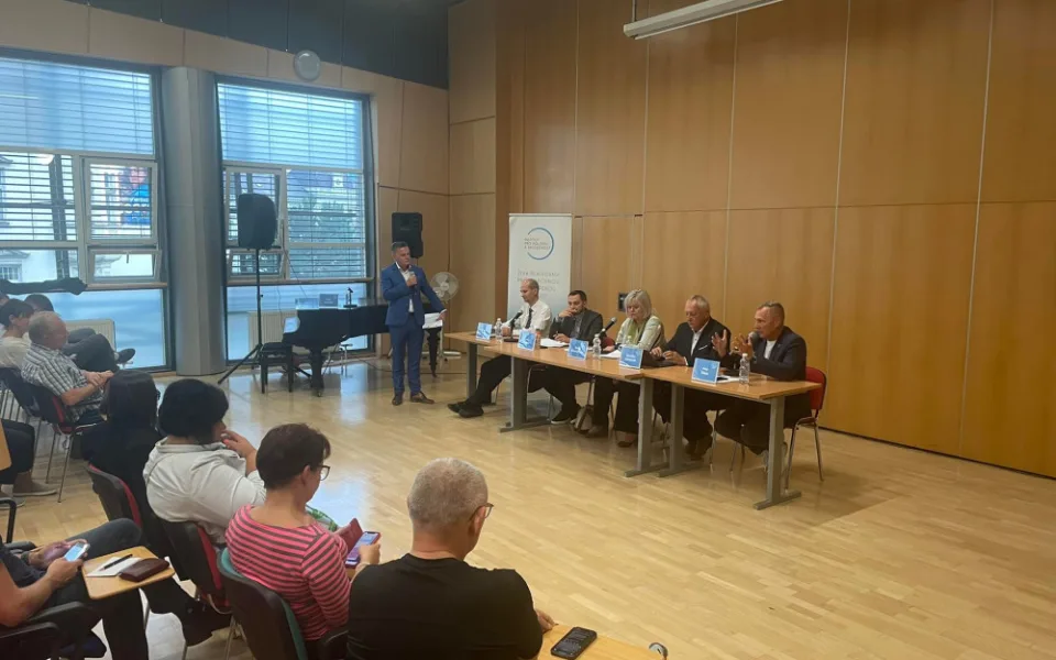 Lídři stran v předvolební debatě. Řešila se doprava, bazén i bydlení v Liberci