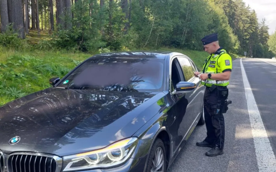 Konec prázdnin patřil kontrolám. Policisté z Libereckého kraje udělili přes tři sta pokut