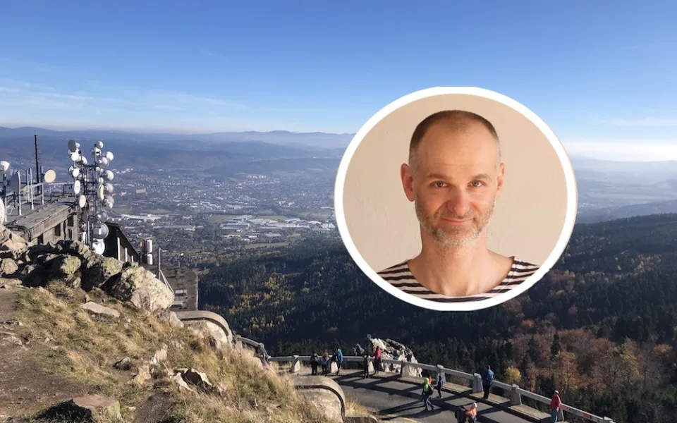 Rozšiřování areálu na Ještědu. Veřejnost by měla mít možnost se vyjádřit, říká Vojtěch Šrut