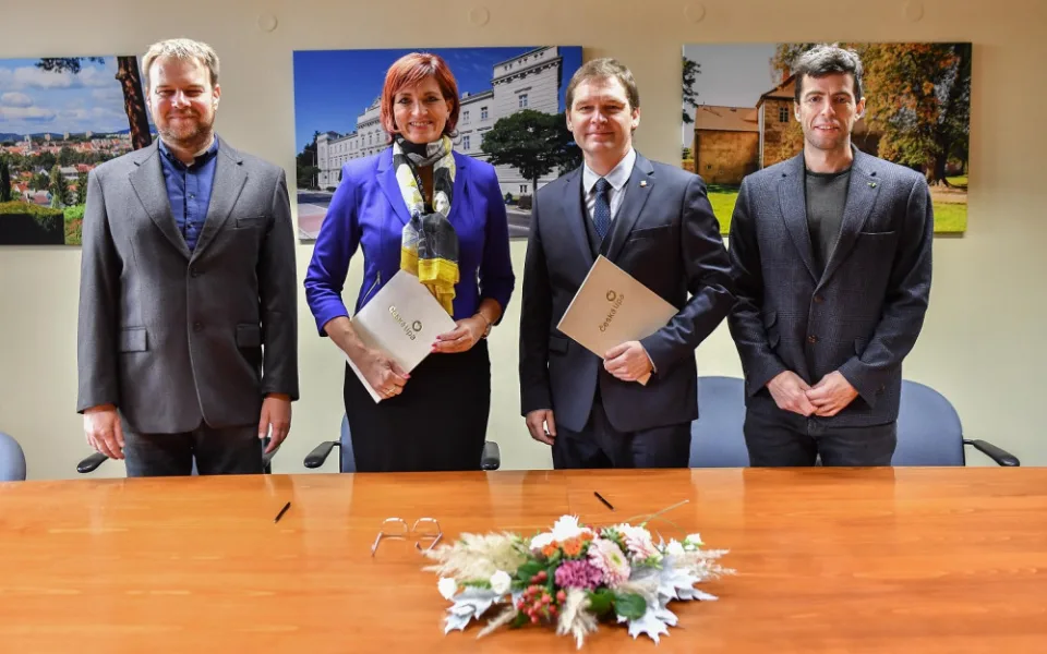 V České Lípě vítězné ANO podepsalo koaliční smlouvu s Živou Lípou