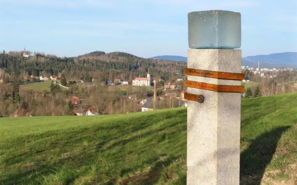 TIP NA VÝLET: Stezka svobody na Jablonecku nabízí krásné výhledy a důležité poselství