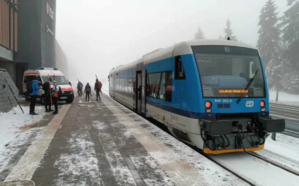 Zastávka byla posunuta blíž k lyžařskému středisku.