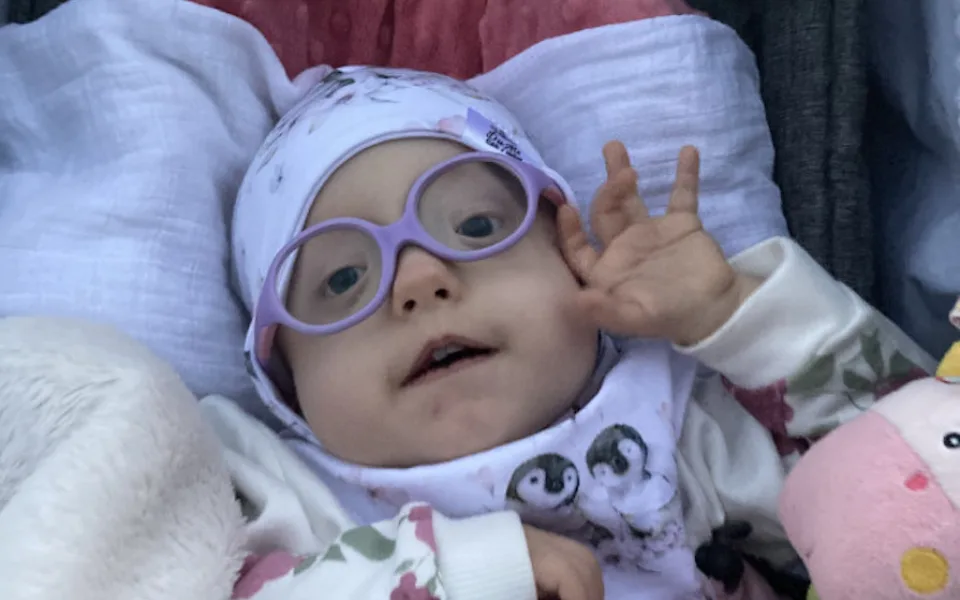 Šipkaři z Liberecka budou opět pomáhat na charitativním turnaji. Přispějí holčičce se vzácnou genetickou vadou