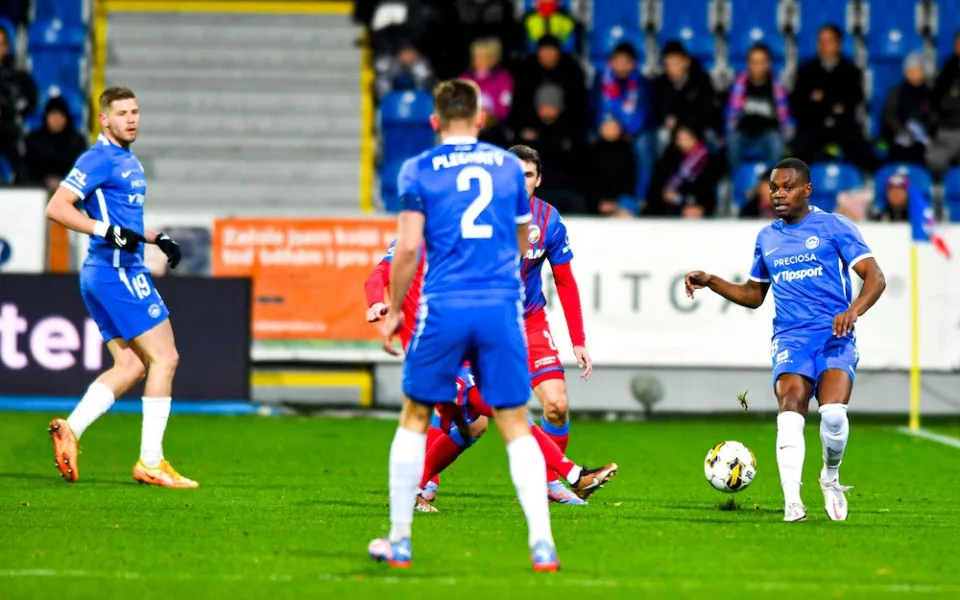Další sympatický výkon, jenže opět bez bodů. Slovan v Plzni prohrál 1:2