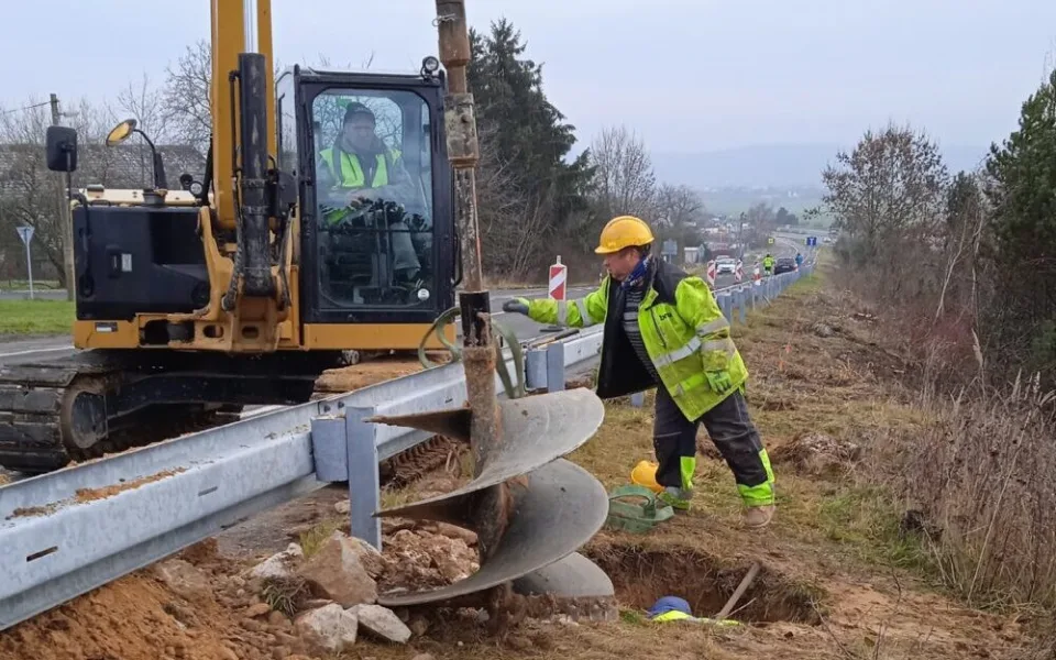 Hloubkové vrty u Paceřic.
