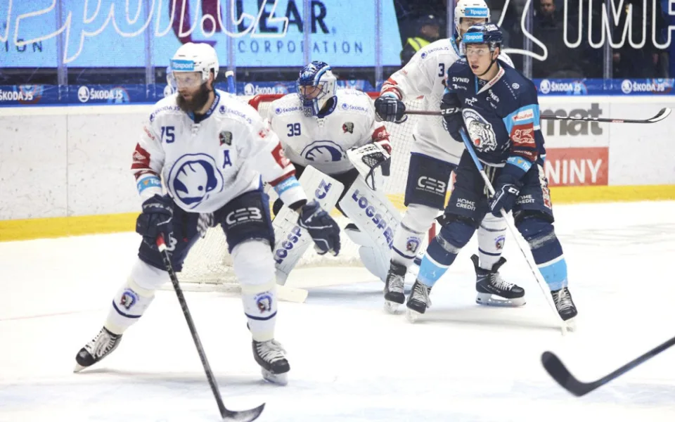 Tygři mají postupový mečbol. Třetí zápas v Plzni vyhráli 3:1