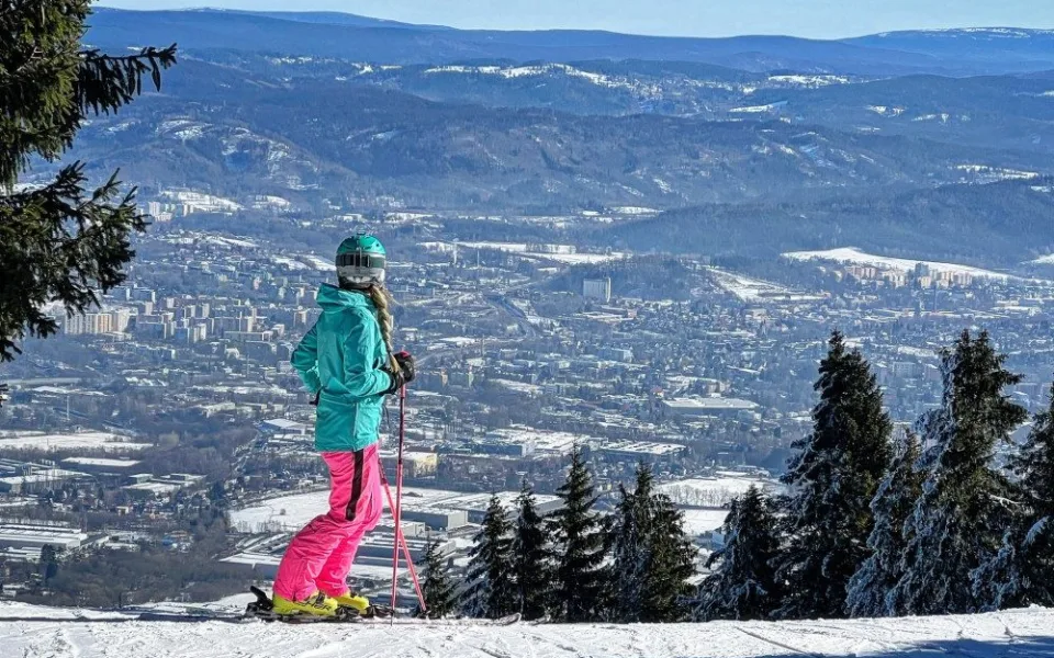 Letošní lyžařskou sezonu v Libereckém kraji negativně ovlivnila lednová obleva
