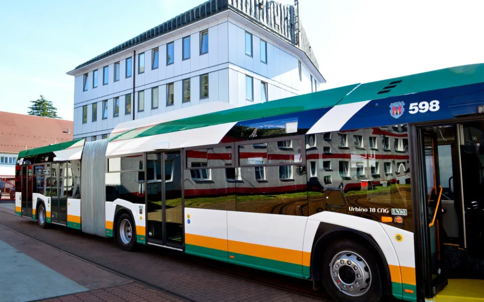 Liberecký dopravní podnik chce koupit deset až 15 kloubových autobusů
