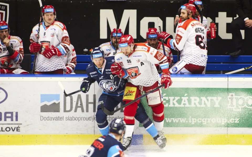 Tygři v play off končí. V Hradci páté čtvrtfinále prohráli 4:6