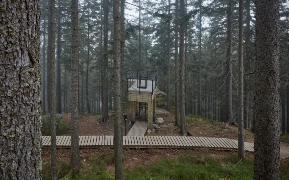 Loňský vítěz kategorie veřejného prostoru jedna z vyhlídek na Stráži v Rokytnici nad Jizerou.