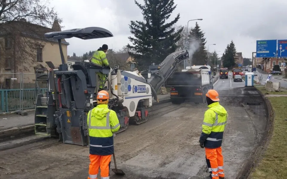 Opravy mostu v Jablonci nad Nisou. 