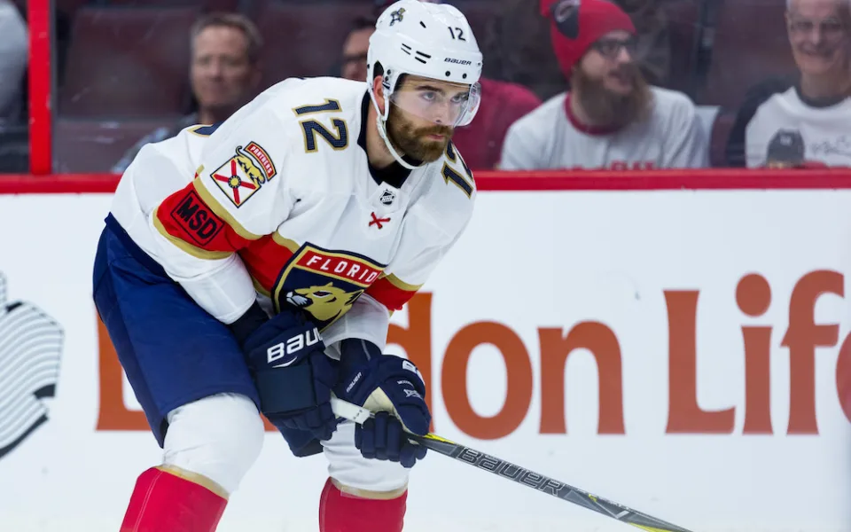 McCoshen odehrál 60 utkání v NHL za Floridu.