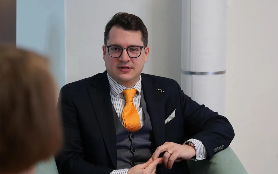 Nové návykové látky potřebují především regulovat. Zákaz by přinesl negativní důsledky, říká adiktolog