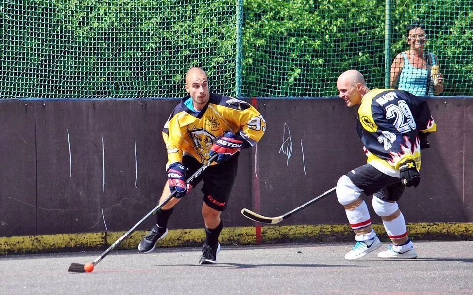 Hokejbal je pro mě skvělé odreagování, svěřuje se hokejista Dominik Hrníčko