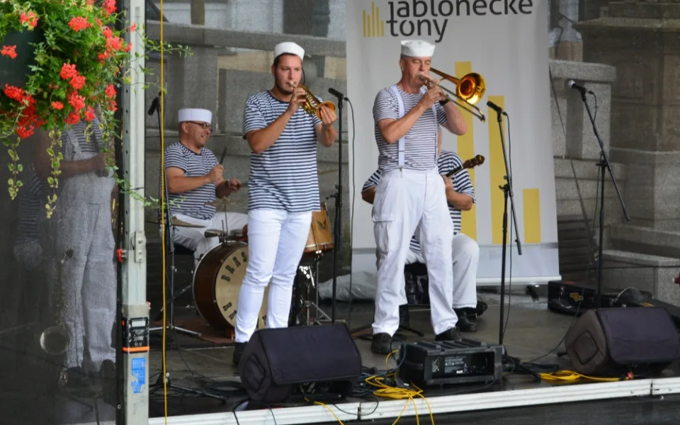 Jablonecké tóny.