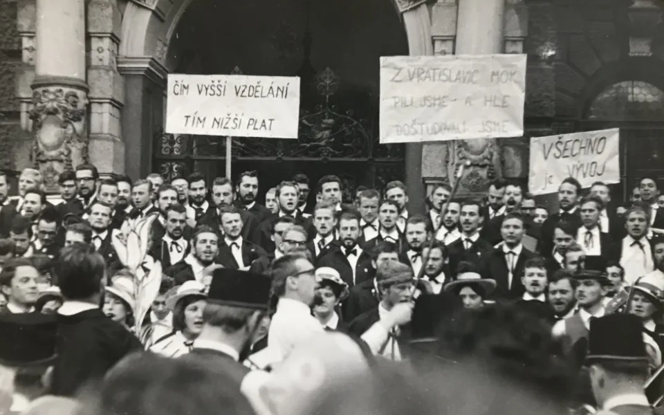 Jak se slavil Majáles v šedesátých letech v Liberci. Studenti měli Mumraj