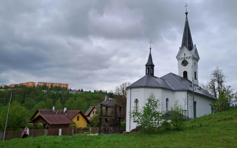 Kostel v Harcově.