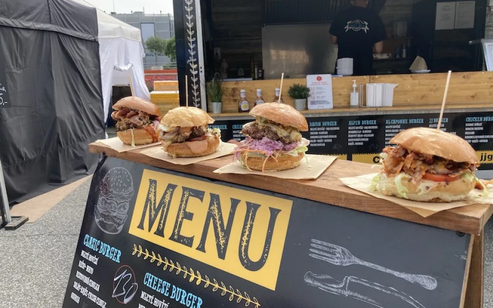 Burger Street Festival v OC Nisa Liberec nadchne všechny fajnšmekry