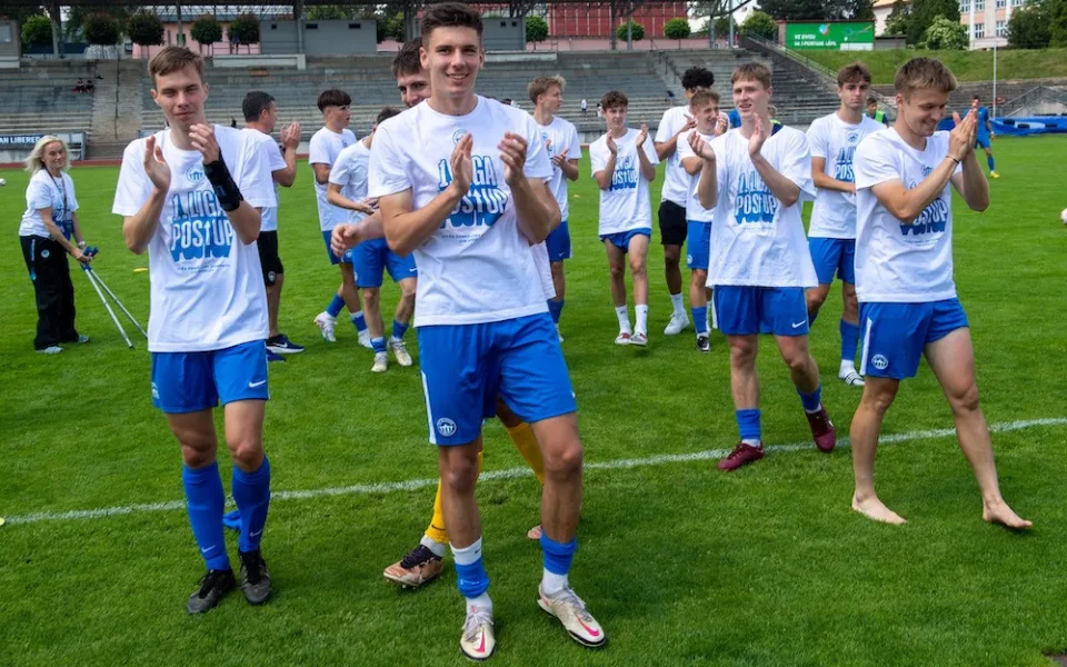 Úspěch dorostu Slovanu, postoupil do nejvyšší soutěže. Je důležité střetávat se s nejlepšími, říká trenér Čapek
