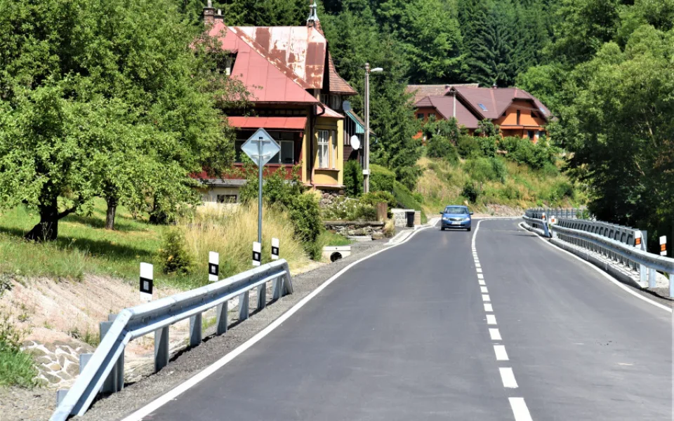 První etapa rekonstrukce silnice u Benešova je u konce