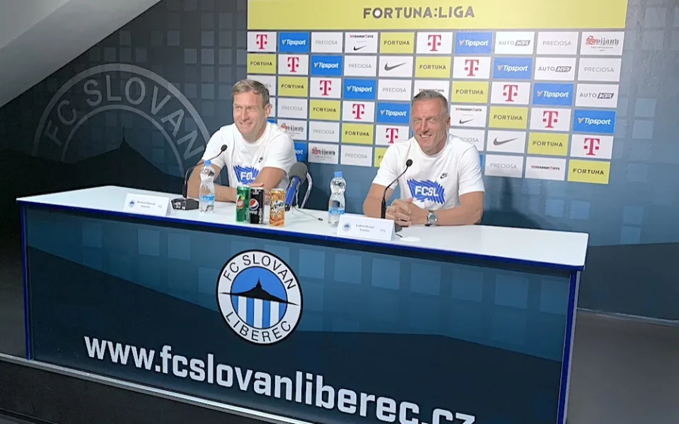 Slovan začne s Baníkem, nový kapitán Rabušic věří, že přijdou fanoušci. Trenér Kozel chce ještě útočníka