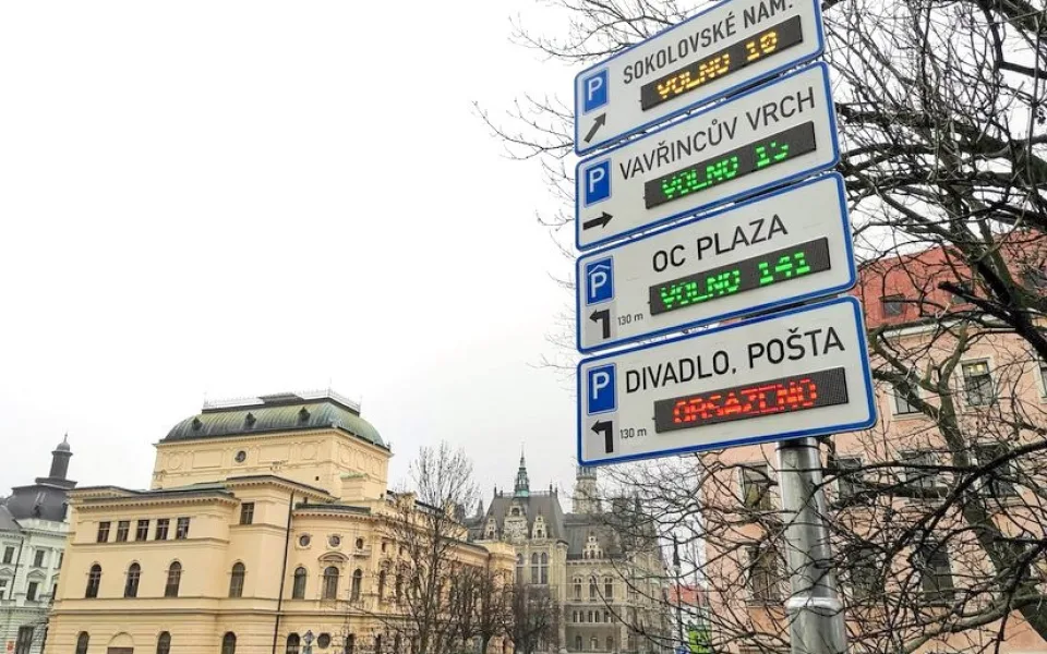 Parkovací navigace v Liberci.