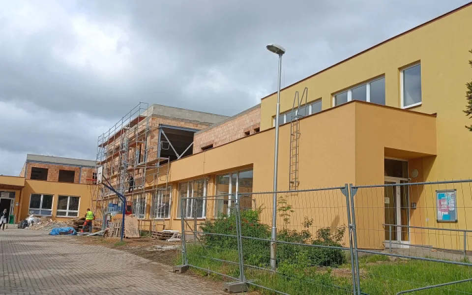 Rekonstrukce školy v Liberci bude o pětinu dražší. Cena se vyšplhala nad 100 milionu korun