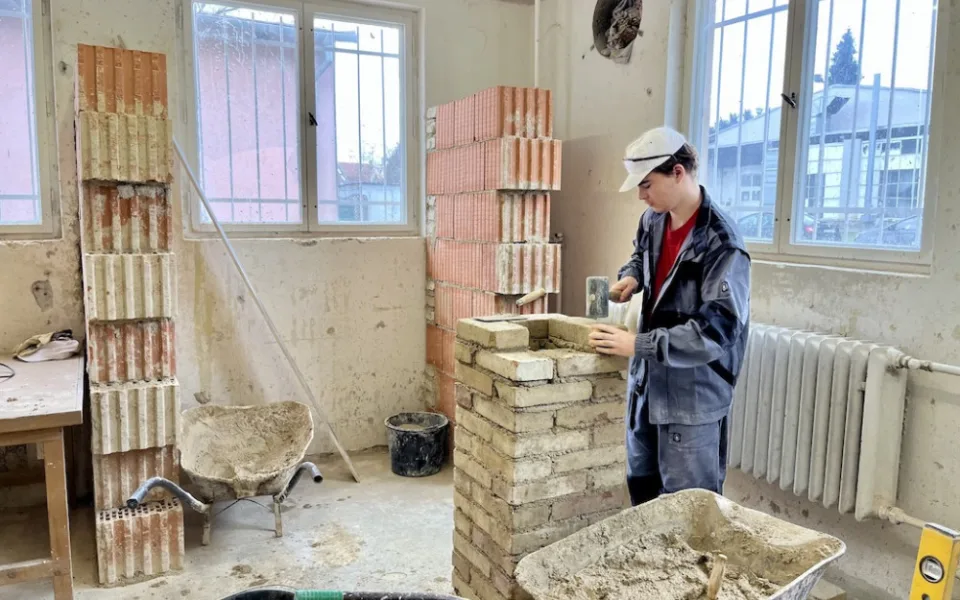 Každý druhý školák na učňáku je finančně negramotný, zjistili experti
