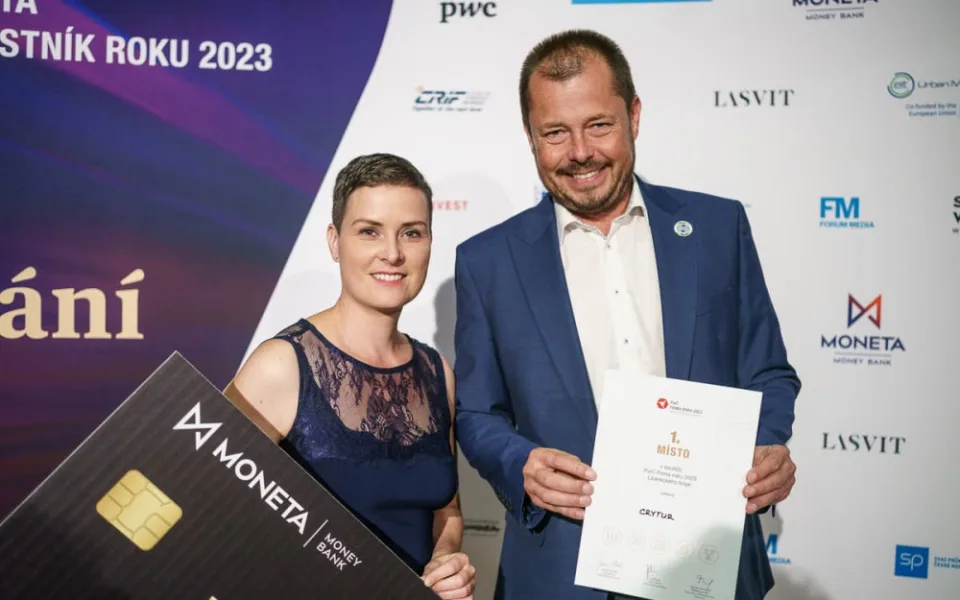 Firmou roku Libereckého kraje je výrobce syntetických krystalů Crytur