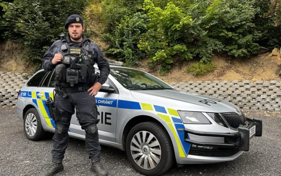 Policista z Hrádku nad Nisou pracoval i ve svém volnu. Zadržel muže, který měl zákaz řízení