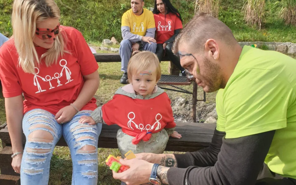 Odsouzení trávili den se svými dětmi. Připravili jim zábavný program