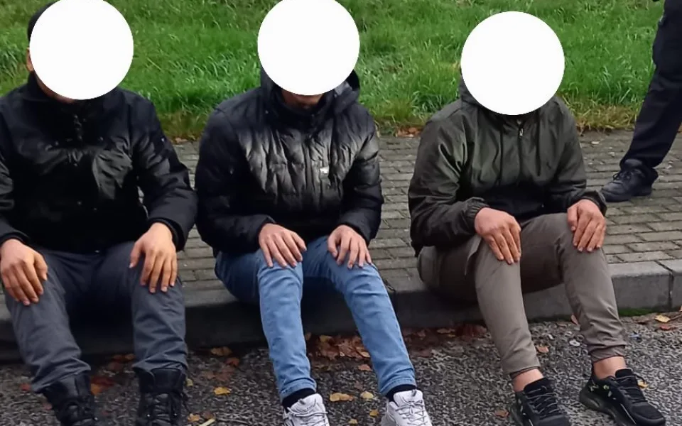 Zadržení migranti.