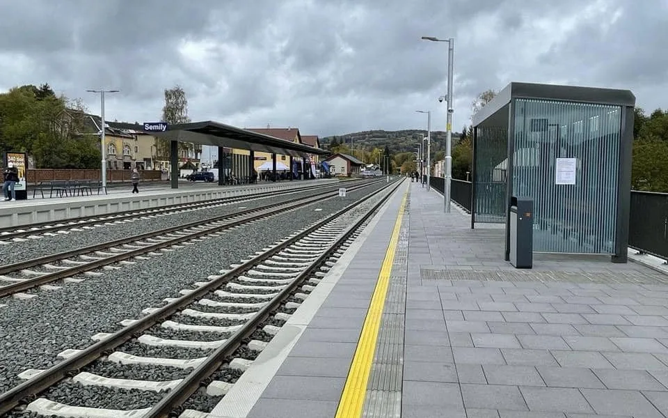 Správa železnic dokončila rekonstrukci nádraží v Semilech za 218 milionů korun