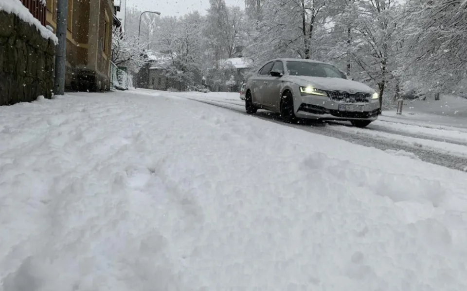 Tuhé mrazy pomalu končí, o víkendu připadne sníh