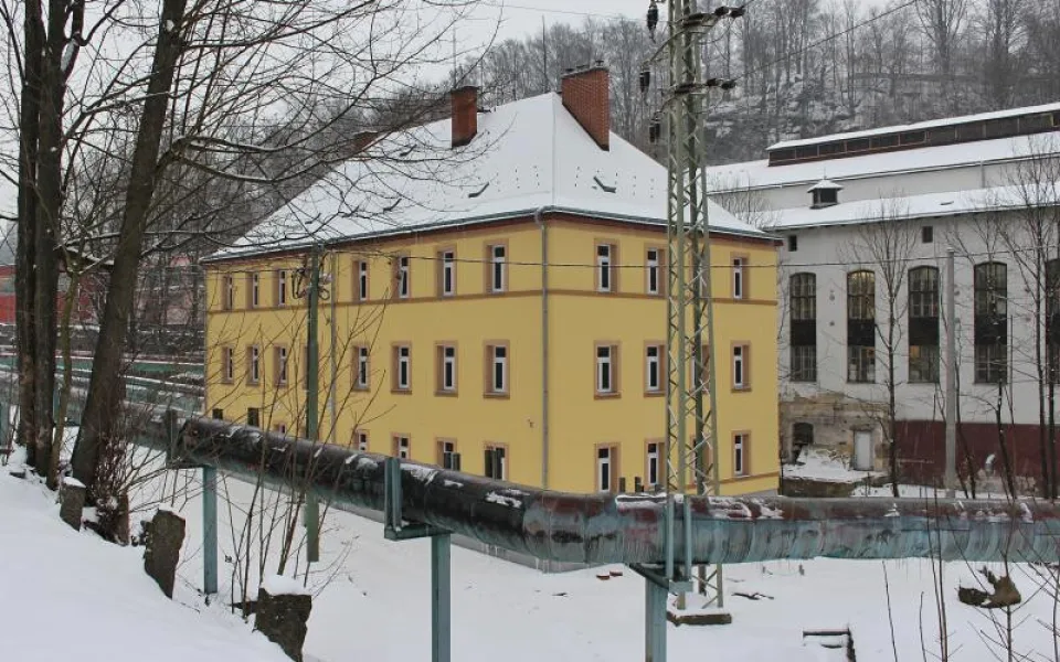 V Jablonci mohou lidé bez domova přečkat chladné noci na horkých židlích