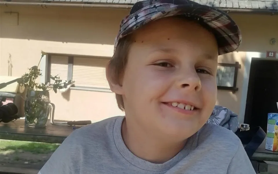 Auto autistického Péti už opět jezdí. Rodině v nesnázích pomohli dobří lidé