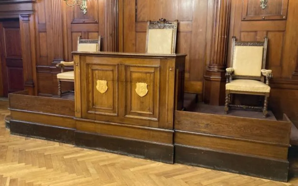 Frýdlant chystá prohlášení historického nábytku radnice za movitou kulturní památku