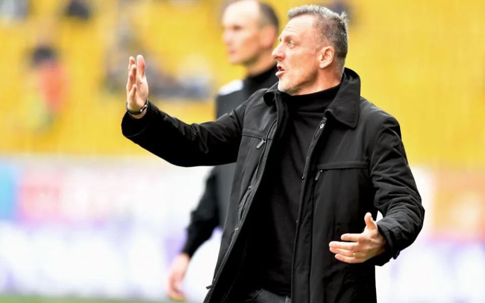 Laciné góly a řada absencí. Chybělo nám osm hráčů, řekl po utkání v Teplicích trenér Slovanu Kozel