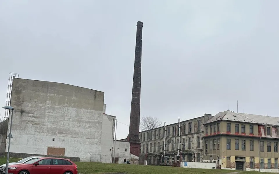 Hrádek zaplatí za demolici Bekonu přes 23 milionů, čekal cenu čtyřikrát vyšší