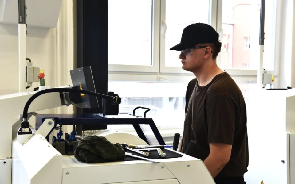 Technická průmyslovka v Jablonci má nové odborné centrum. Vyšlo na téměř 90 milionů