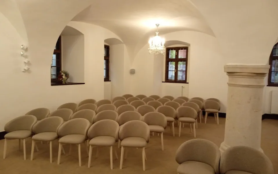Část zrekonstruované obřadní síně.
