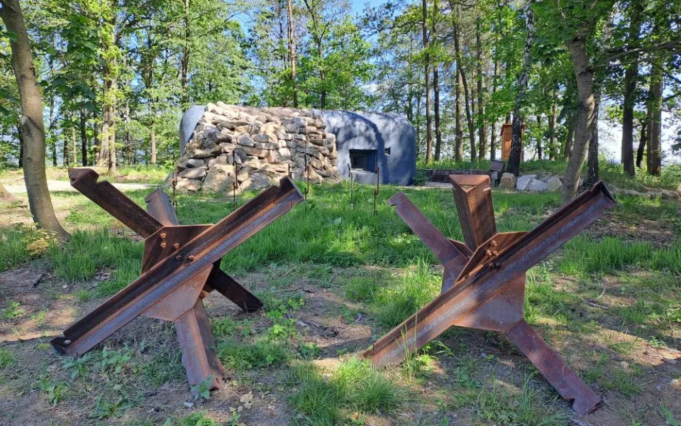 Objekt lehkého opevnění v Krásné Studánce.