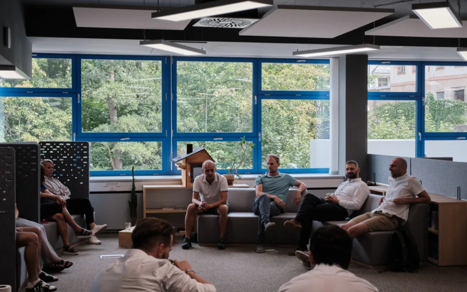 Coworkingové prostory jsou vhodné pro navazování nových kontaktů.