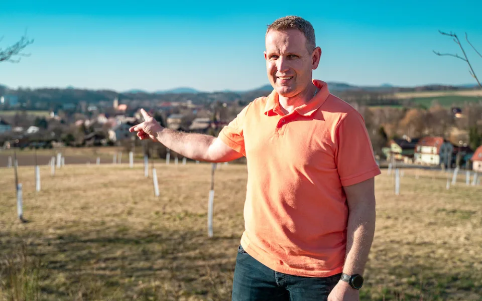 Proti větrným elektrárnám v Brništi se v anketě vyslovilo méně než 30 procent lidí