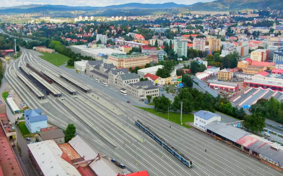 Dopravní terminál v Liberci propojí autobusové a vlakové nádraží. Na podzim začne architektonická soutěž