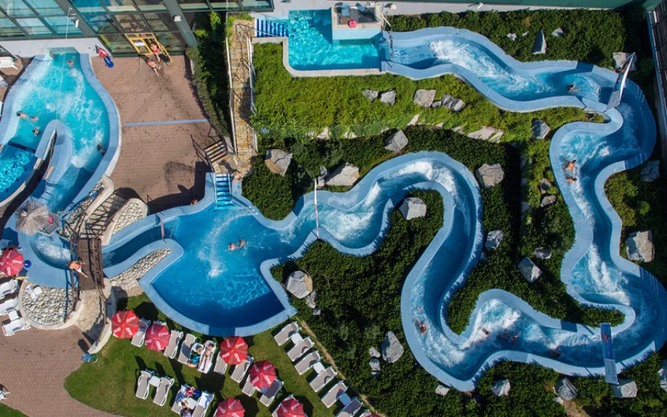 Přijďte si užít letní prázdniny a zažít Brazilské léto v Aquapalace Praha.