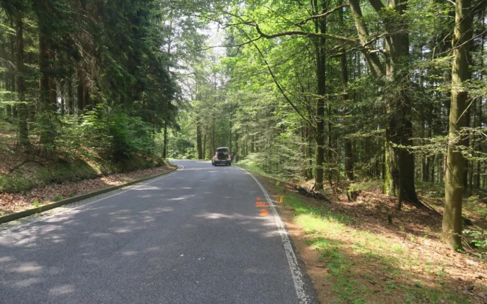 Opilý cyklista v Harcově narazil do auta, další nadýchal skoro tři promile