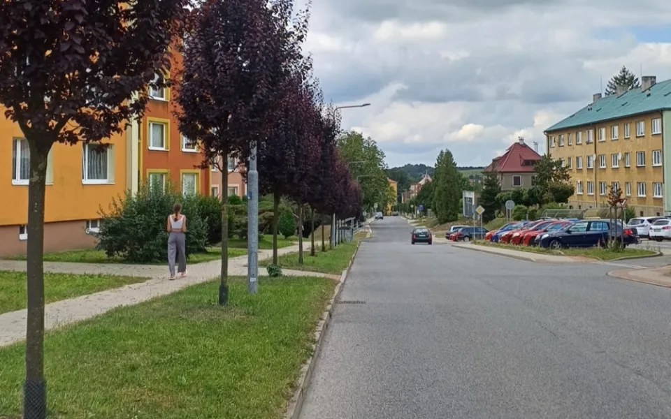 Frýdlant mění staré lampy veřejného osvětlení za moderní úsporné LED. Na podzim už budou v celém městě
